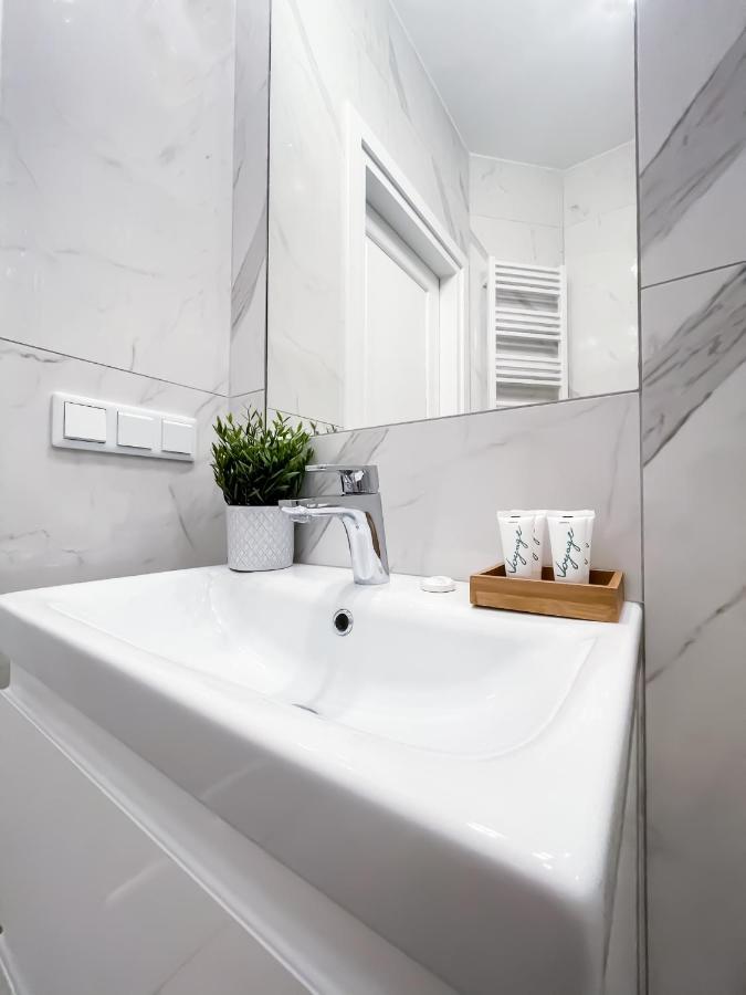 Warsaw Seasons By Alluxe Boutique Apartments 외부 사진