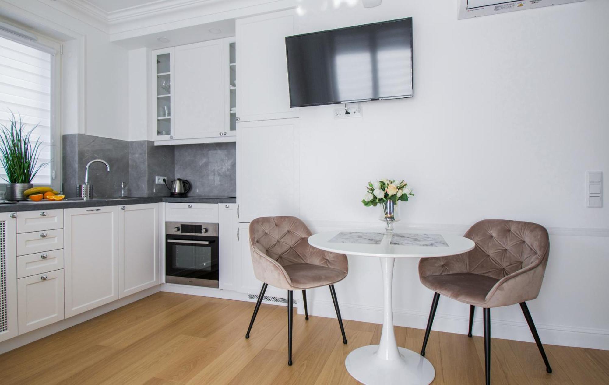Warsaw Seasons By Alluxe Boutique Apartments 객실 사진