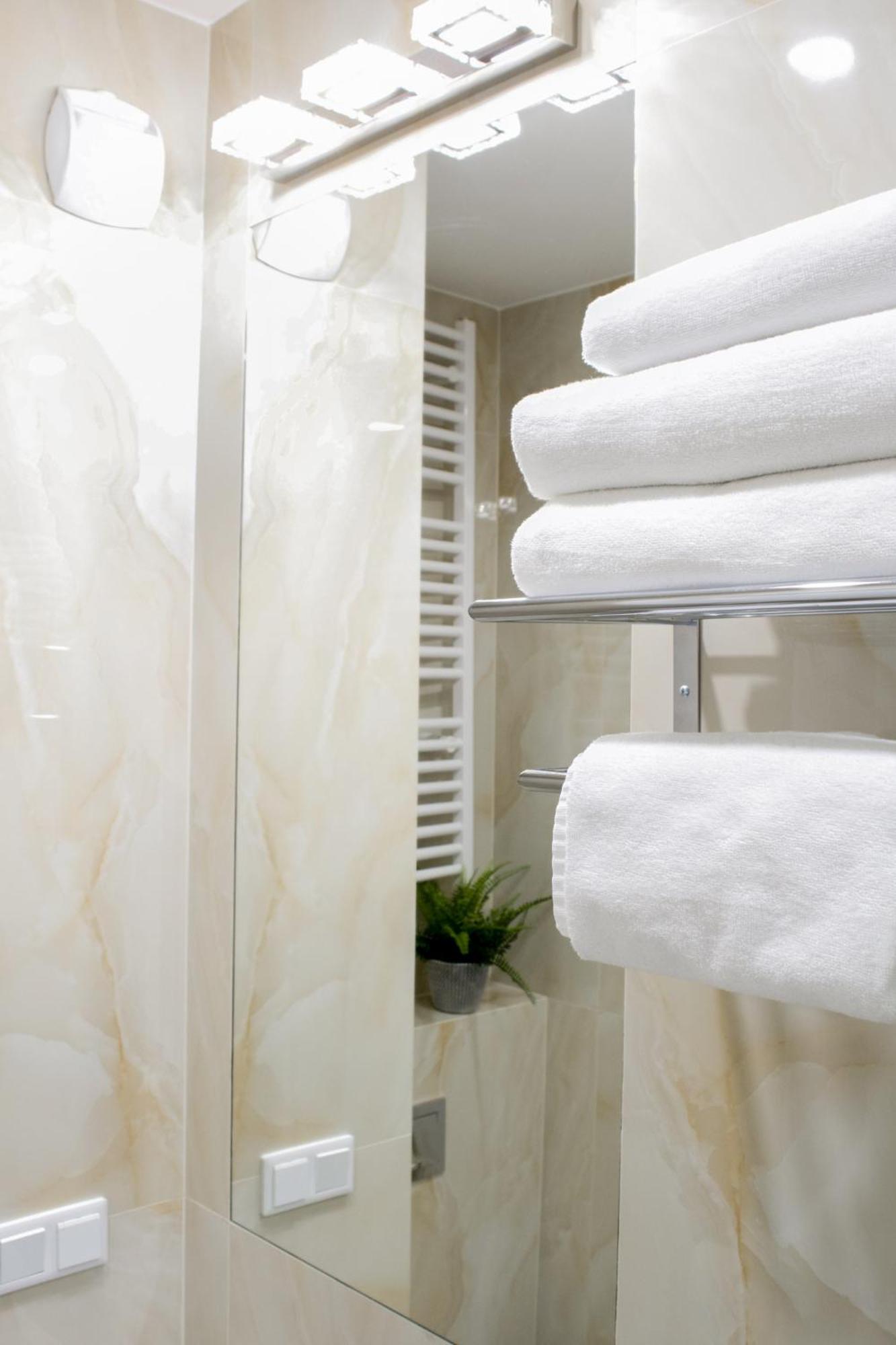 Warsaw Seasons By Alluxe Boutique Apartments 객실 사진
